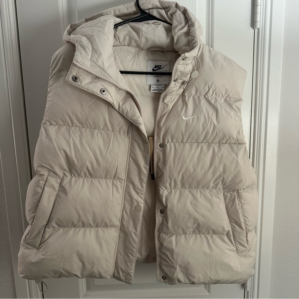 Nike Puffer Vest